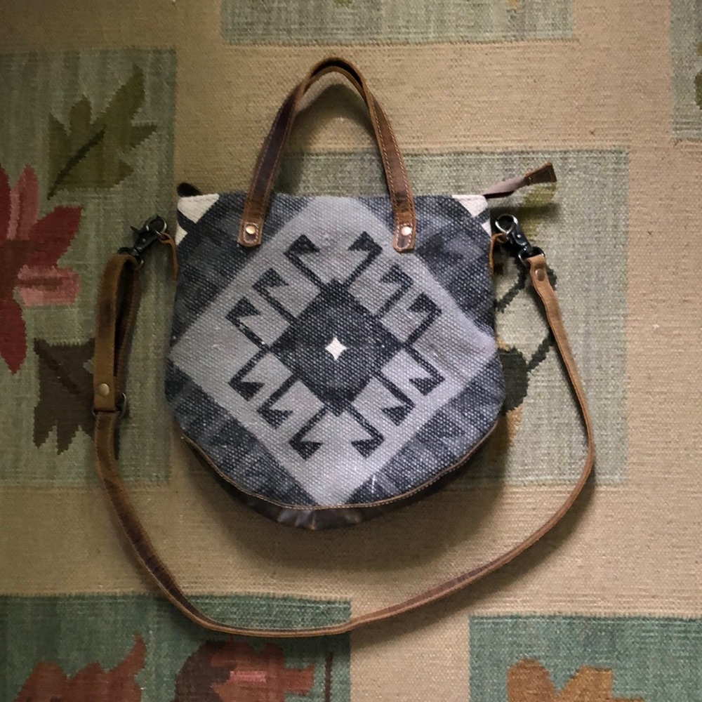 Myra Bag